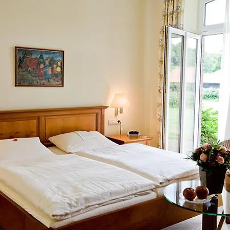 Отель Akzent Land- & Golf-hotel Gut Deinster Muhle 3*