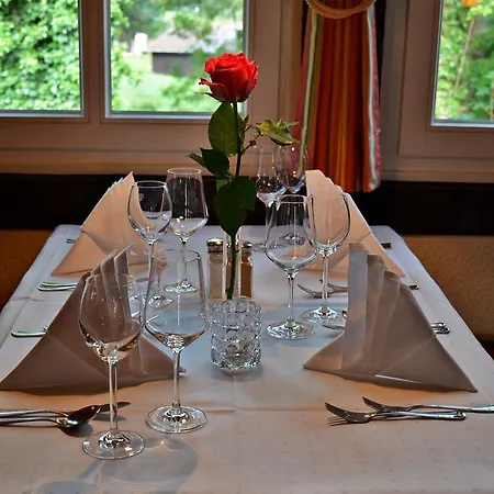 Отель Akzent Land- & Golf-hotel Gut Deinster Muhle