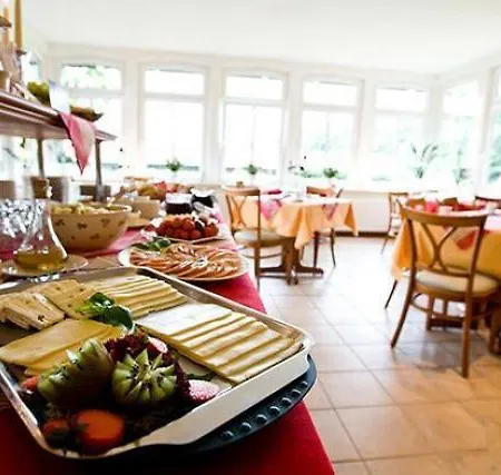 Akzent Land- & Golf-hotel Gut Deinster Muhle 3* Deinste